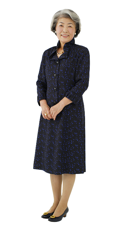 An older Asian woman